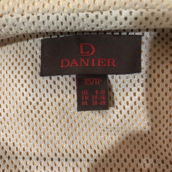 Danier Genuine Leather Suede Sleeveless Jacket - Picture 6 of 6